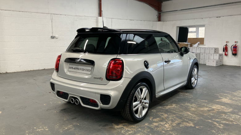 MINI Hatchback 2.0 Cooper S Sport II 3dr Auto Petrol Hatchback